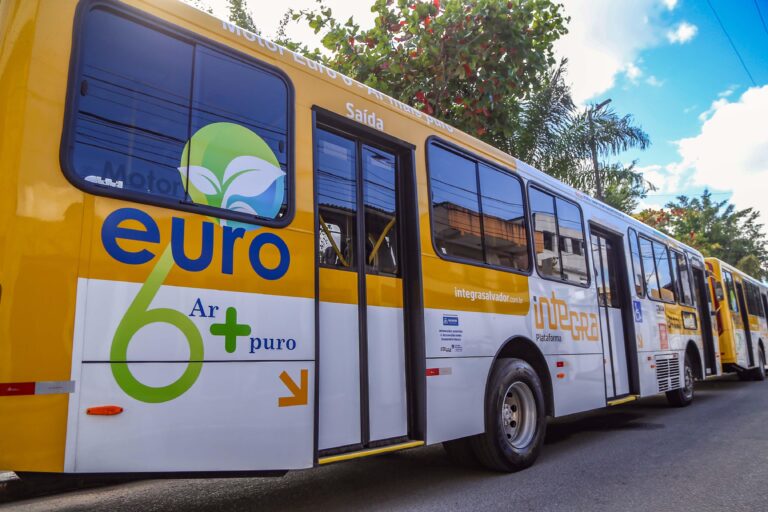 Parque São Cristóvão recebe novos ônibus com ar-condicionado nesta segunda (26)