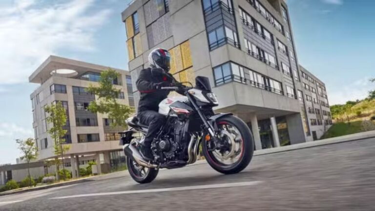 Honda traz de volta a CB 500 Hornet ao Brasil após 11 anos