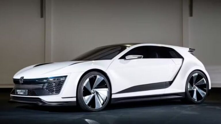 Volkswagen confirma chegada do Golf GTI ao Brasil em 2025