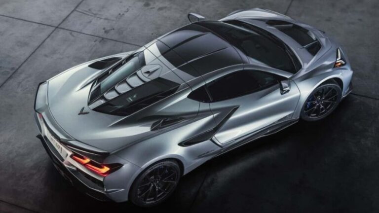 Chevrolet apresenta Corvette ZR1X: hipercarro híbrido com 1.267 cv e aceleração de 0 a 100 km/h em 2 segundos