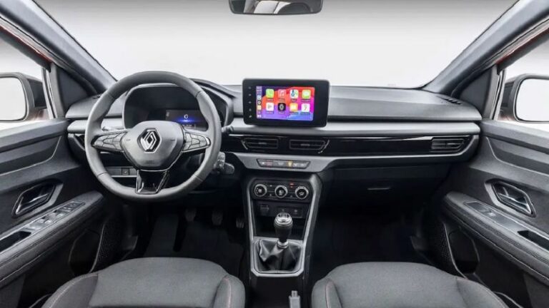 Por que tantas marcas estão relançando carros com câmbio manual?