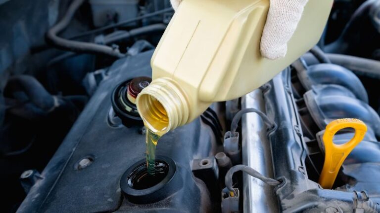 Quente ou frio: qual é a temperatura ideal para trocar o óleo do motor?