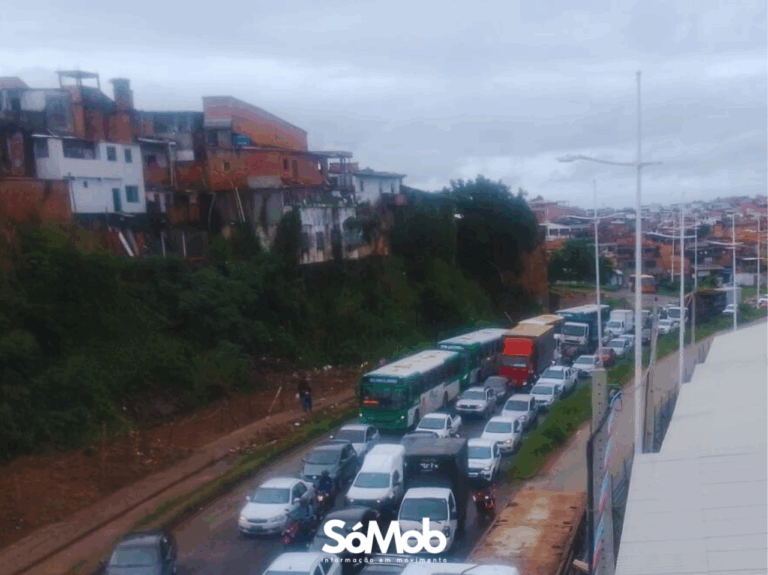 Obras do VLT travam trânsito e prejudicam operação de ônibus no Terminal Águas Claras
