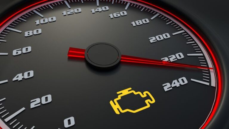 Luz de verificação do motor acesa: o que significa e como agir?