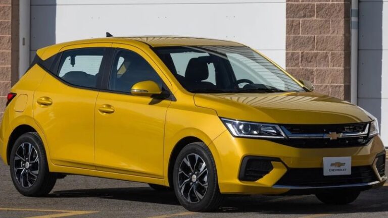 Chevrolet Aveo estreia no Brasil como sedã compacto moderno e acessível