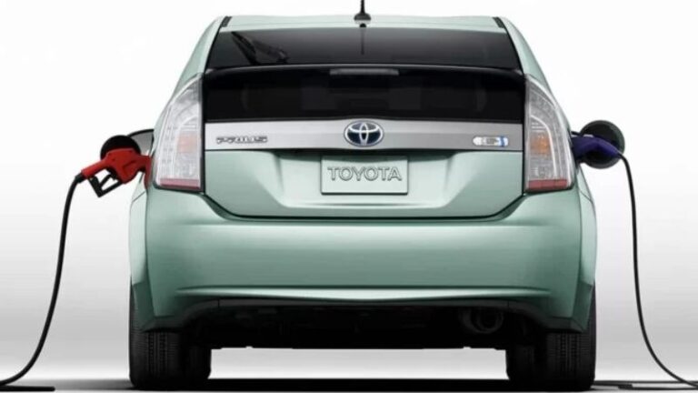 Tudo que você precisa saber antes de comprar um carro elétrico ou híbrido no Brasil