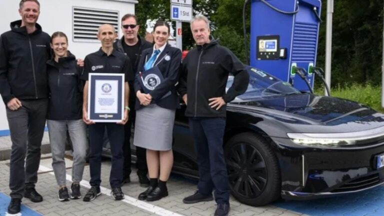 Lucid Air Grand Touring quebra recorde mundial com 1.205 km percorridos sem recarga