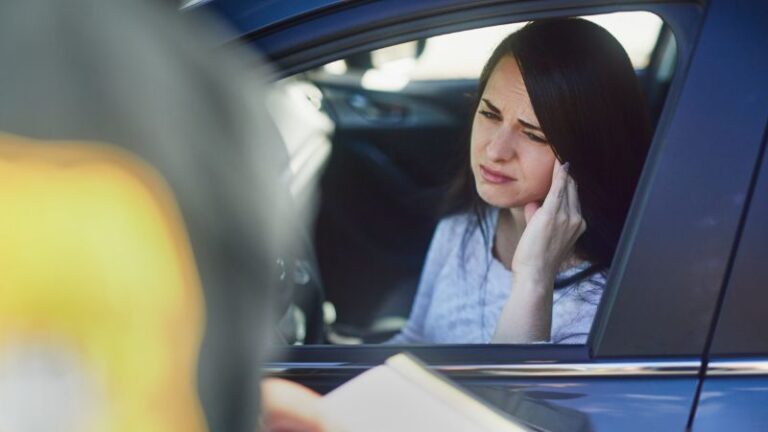 Multa de trânsito: quanto tempo o motorista tem para pagar e o que acontece se atrasar