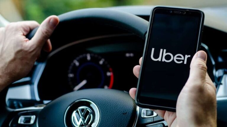 Motoristas da Uber devem estar atentos aos procedimentos em caso de acidente
