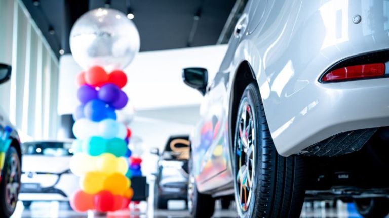 Carros de repasse: economia aparente pode esconder riscos jurídicos e mecânicos