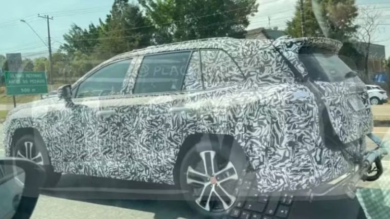 Toyota RAV4 2026: híbrido flex em testes no Brasil e pronto para revolucionar o segmento