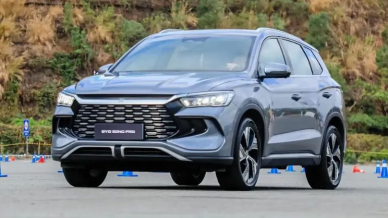 Carros híbridos dominam mercado brasileiro em 2025 com destaque para modelos chineses