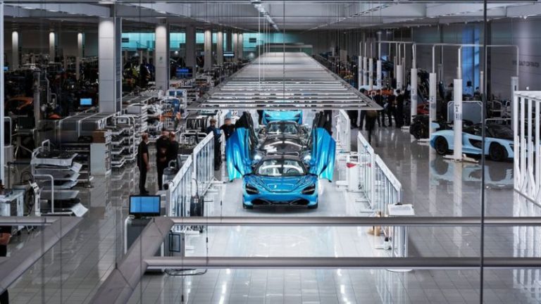 McLaren pode produzir carros fora do Reino Unido, diz novo CEO