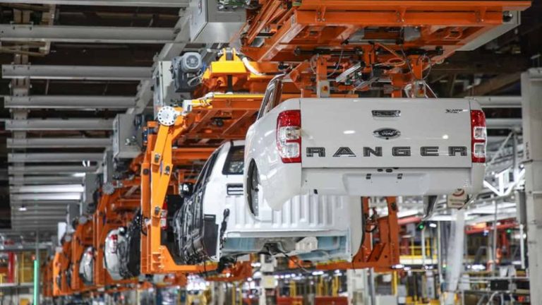 Ford revoluciona linha de montagem com novo modelo modular para veículos elétricos