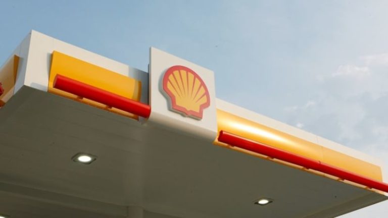 Shell desenvolve tecnologia que promete recarregar carros elétricos em menos de 10 minutos