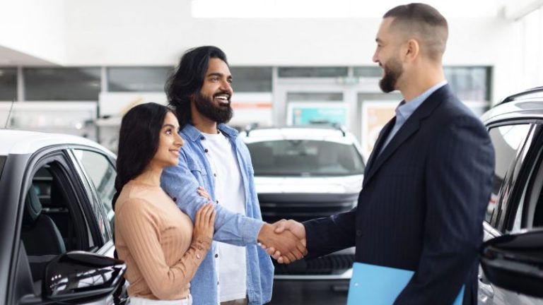 Como vender seu carro para uma concessionária sem sair no prejuízo: guia prático para negociar melhor