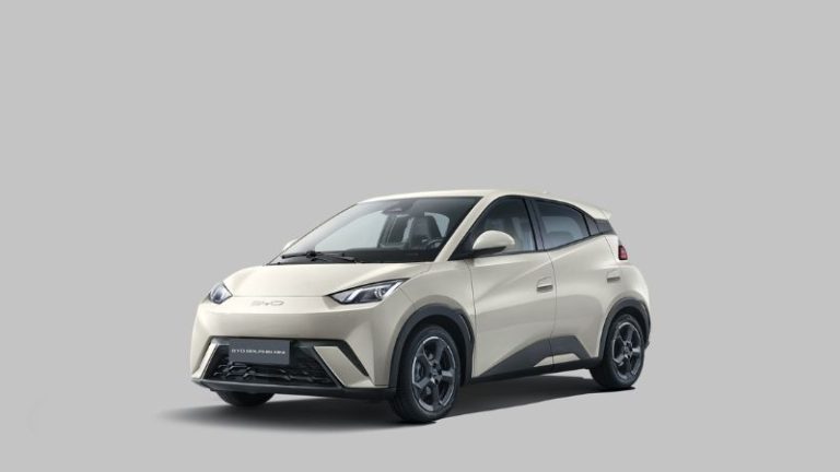 Por que tantos carros custam exatamente R$ 119.990 no Brasil? Entenda o fenômeno fiscal e psicológico por trás do valor