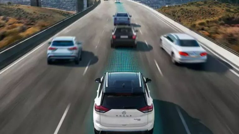 Nissan aposta em carros conectados para reduzir congestionamentos com tecnologia CCM