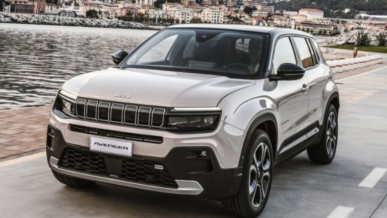 Jeep Avenger será o SUV mais acessível da marca no Brasil e aposta em motorização híbrida-leve