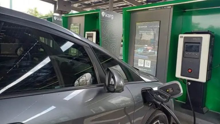 Campinas inaugura maior eletroposto da região com energia solar e 20 vagas no Parque Dom Pedro
