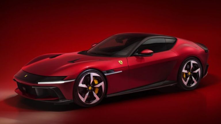 Ferrari enfrenta resistência na estreia de seu primeiro supercarro elétrico