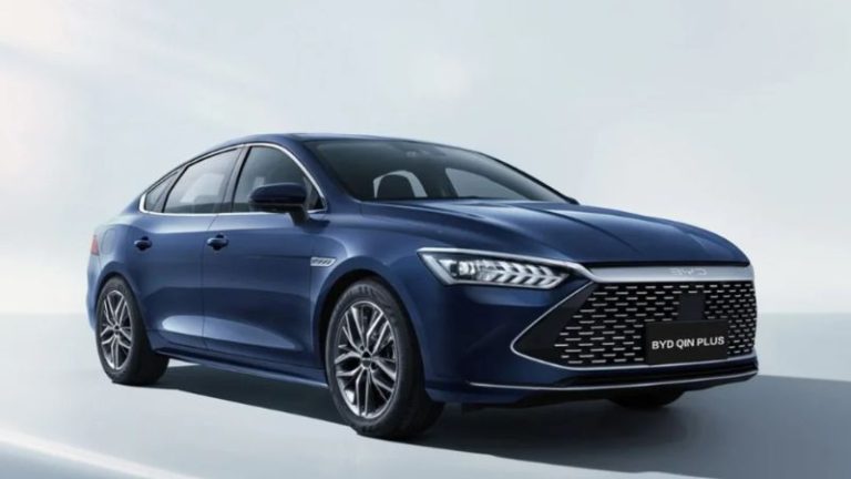 BYD registra sedã híbrido Qin Plus no Brasil e levanta expectativa de lançamento