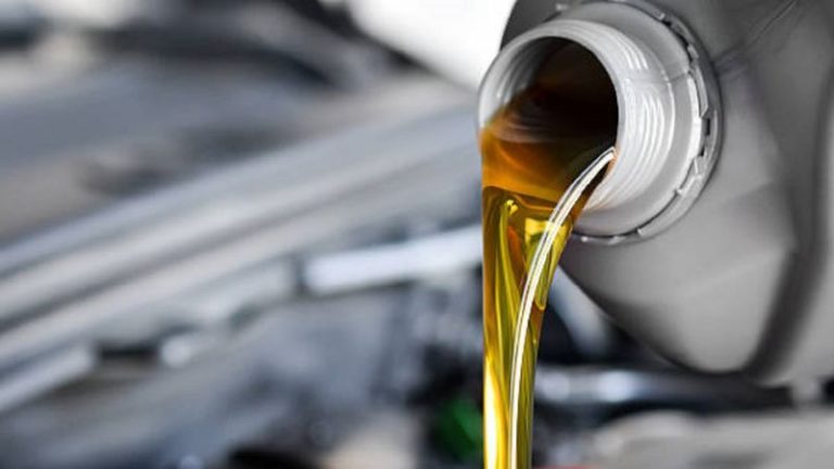 Óleo adulterado: como identificar sinais e evitar danos ao motor