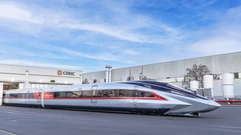 CR450: China testa trem mais rápido do mundo, com estreia prevista para 2026