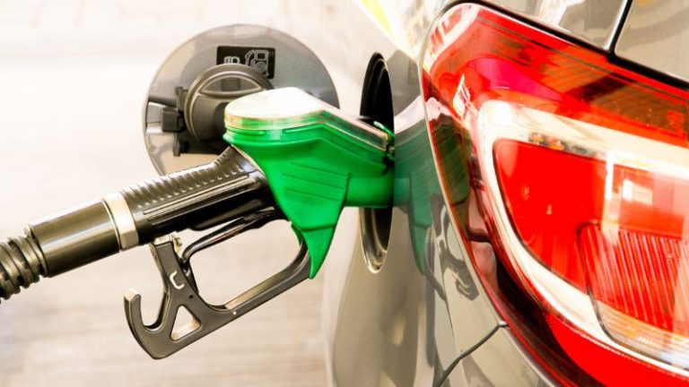 Etanol desponta como alternativa estratégica à eletrificação veicular no Brasil