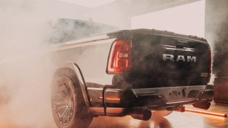 Ram revela conceito de picape esportiva “Green Machine” para desafiar Ford no SEMA Show 2025