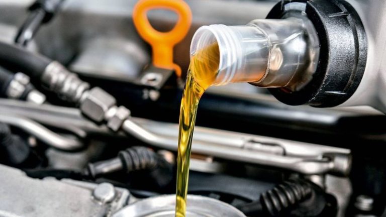 Misturar óleo sintético e mineral pode comprometer o motor e gerar prejuízos graves