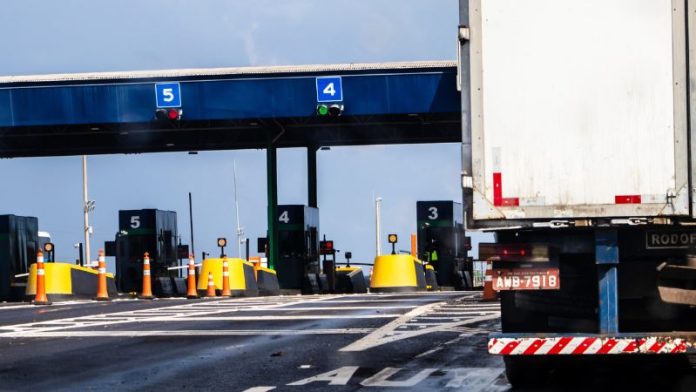 máscara por escrito Lara (7)