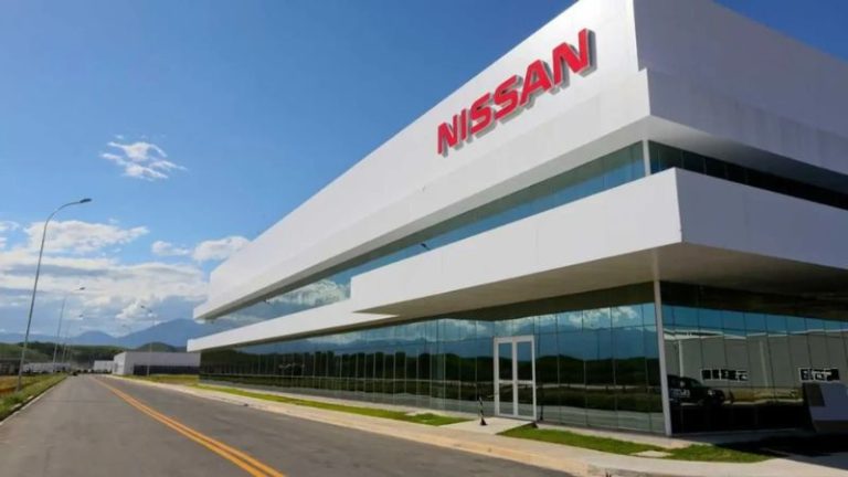 Nissan projeta prejuízo operacional de quase R$ 10 bilhões e anuncia corte de 20 mil empregos