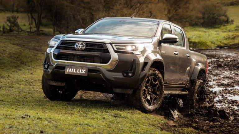 Toyota oferece até R$ 56 mil de desconto na Hilux para CNPJ e produtores rurais
