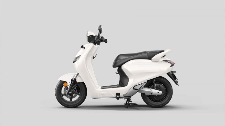 O futuro das motos elétricas no Brasil após novas regras de CNH e placa