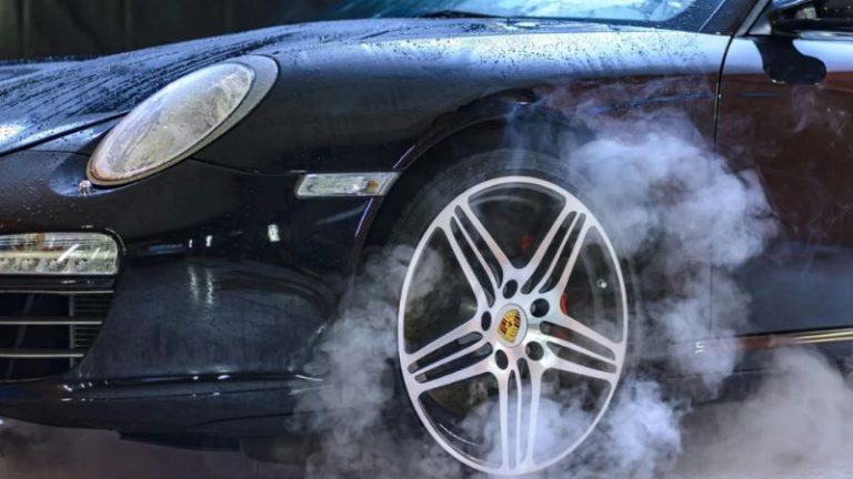 Freio ABS tremendo? Saiba quando é normal — e quando é sinal de problema