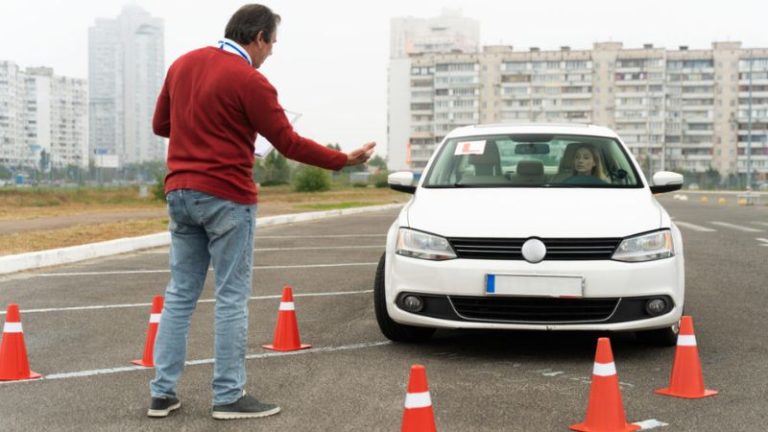 Governo extingue teste de “meia embreagem” e anuncia mudanças na prova da CNH