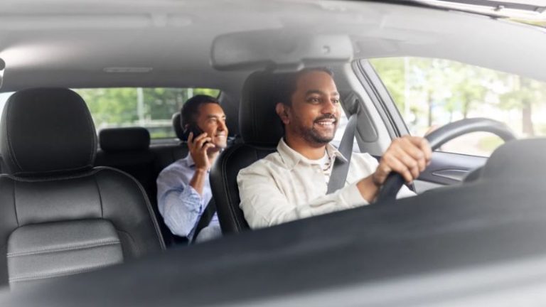 InDrive expande categoria Comfort para mais dez cidades brasileiras