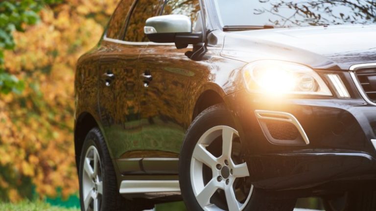 Lei do Farol: entenda a regra atual e evite multa de R$ 130,16