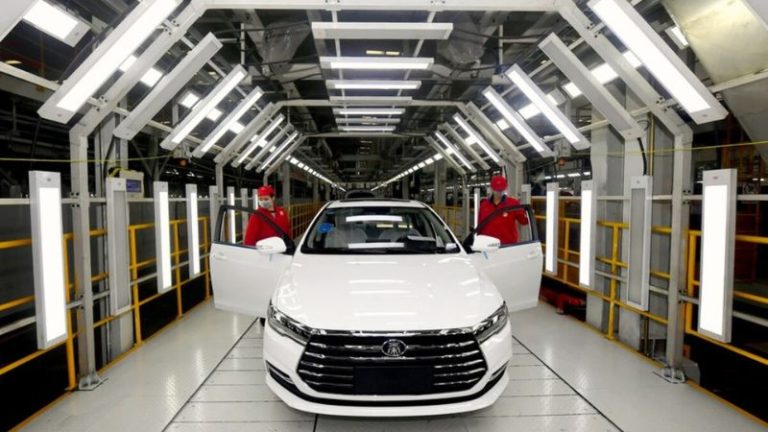 BYD convoca quase 90 mil carros para recall por falha na bateria