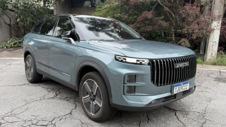 Jaecoo 7 híbrido mostra eficiência em viagem longa e consumo próximo de 20 km/l