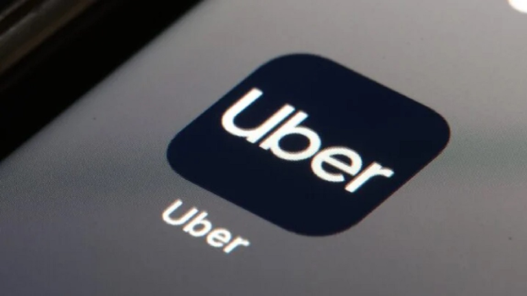 Uber endurece regras e exclui sete modelos das categorias premium em 2026