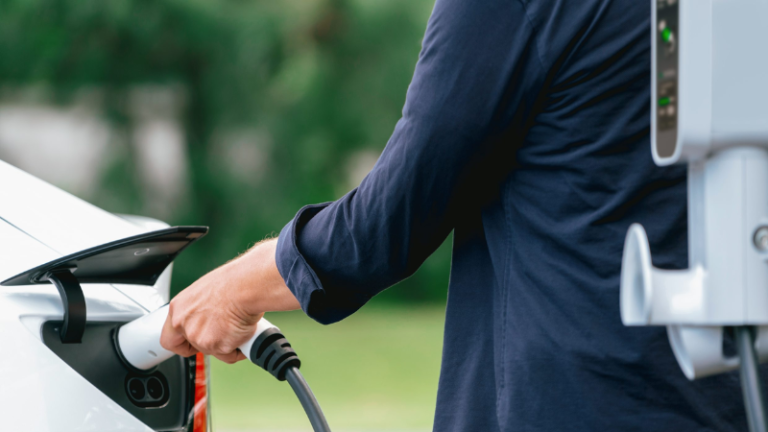 Carros elétricos podem ficar até 35% mais caros em 2026