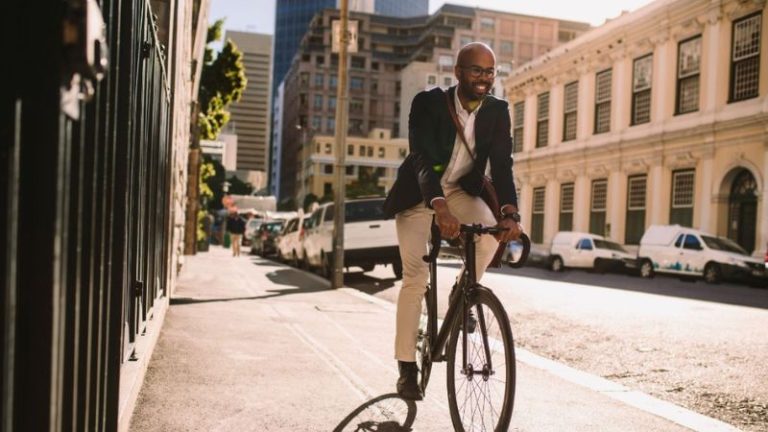 Ciclistas e calçadas: regras, exceções e responsabilidades no trânsito urbano