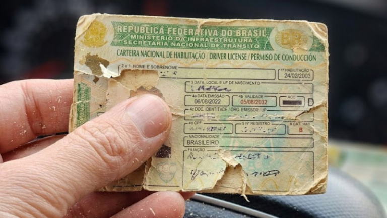 Motoristas com CNH antiga precisam ficar atentos à validade do documento