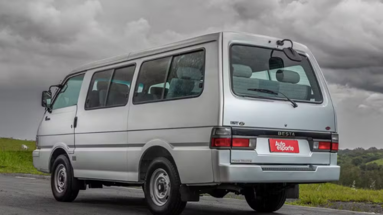Kia Besta: a “perua escolar” que marcou gerações