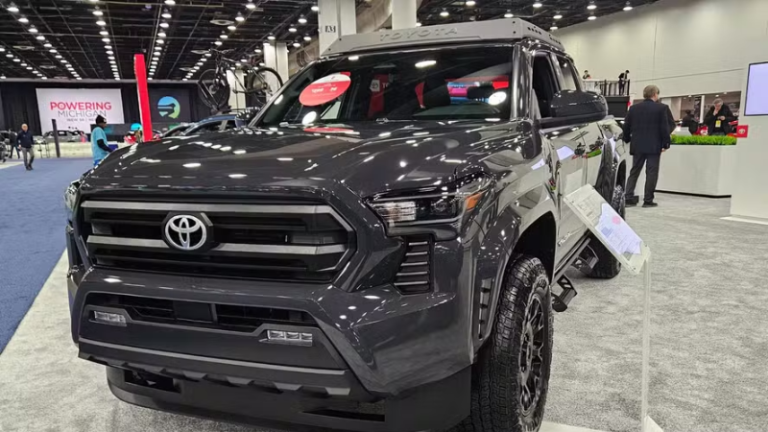 Toyota pode lançar picape maior que a Hilux no Brasil