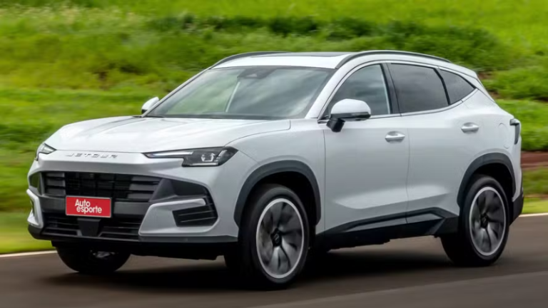 Jetour S06: primeiras impressões do SUV híbrido plug-in