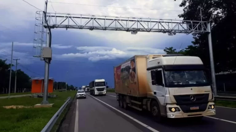 Pedágios físicos devem acabar no Brasil até 2035, aponta CEO da Motiva