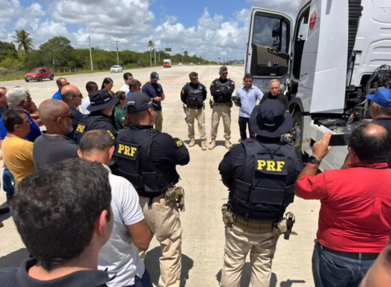 PRF intensifica alerta sobre uso irregular do Arla 32 em caminhões e ônibus